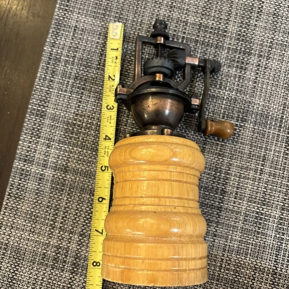 Vintage Old Fashion Hand Crank Copper & Wood Pepper Mill Spice Grinder